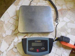 Ohaus ES series digital bench balance scale and display controller - Picture 1 of 5