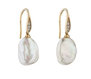 Elements 9 ct yellow gold diamond and white keshi pearl earrings - Picture 1 of 2