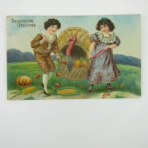 Erntedank Postkarte Junge Korb Obst & Wild Truthahn Gold geprägt Antik 1913 - Bild 1 von 12