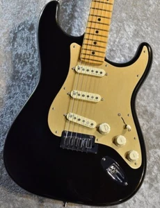 Fender American Ultra Stratocaster Maple Fingerboard Electric Guitar Texas Tea - Picture 1 of 9