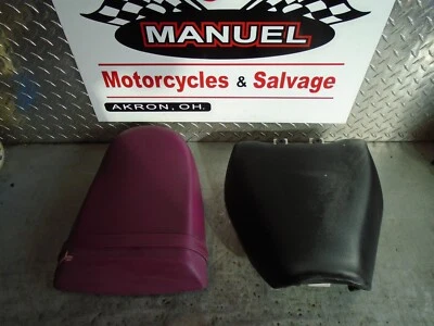95 1993-1996 Suzuki GSXR750W ASIENTOS CONDUCTOR Y PASAJERO 45100-17E00-58R Foto 1 de 4