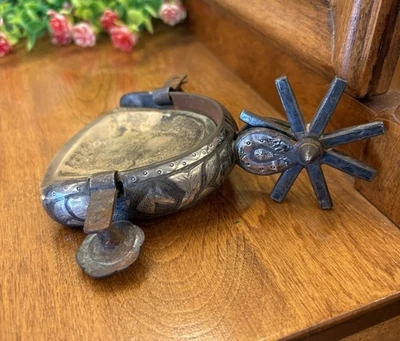 原版古董银色内陆墨西哥马刺烟灰缸马头/花座 — 第 1/4 张图片