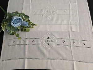 Coppia asciugamani ricamati 1+1 Punto Antico a mano puro lino Bellora - Picture 1 of 5