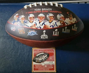 Tom Brady 7 Time Super Bowl Champion Edizione Limitata Calcio 2035/5000 - Foto 1 di 4