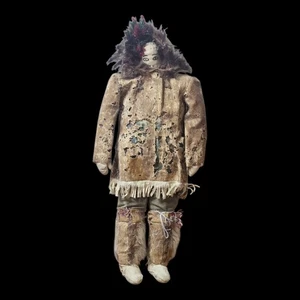 Antiker Inuit Indianer Stoff Puppe Fell Parka Fell Stiefel 14" Volkskunst Alaska Eskimo  - Bild 1 von 10