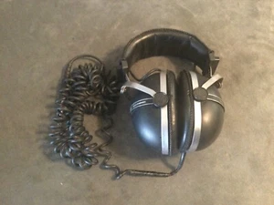 Nice,Clean,Vntg 80’s Pioneer Stereo Hi Fi SE-305 Headphones,Working Great!Wow! - Picture 1 of 10
