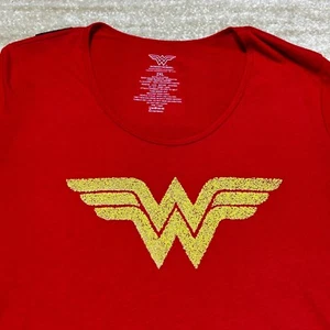 Wonder Woman Womens Red Glitter Logo T-Shirt 2XL Polyester Rayon DC Comics - Picture 1 of 10