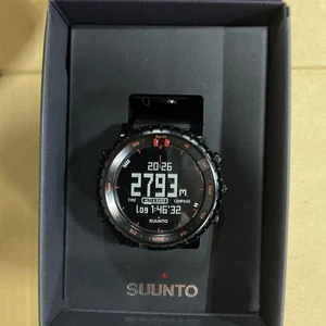 Orologio SUUNTO Core Nero Rosso Altimetro Barometro Termometro Bussola Esterno Nuovo - Foto 1 di 12