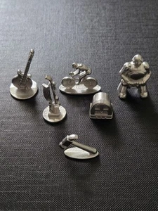 Queen Monopoly 6 Each Collectible Replacement Tokens New, Un-Used, Smoke Free - Picture 1 of 8