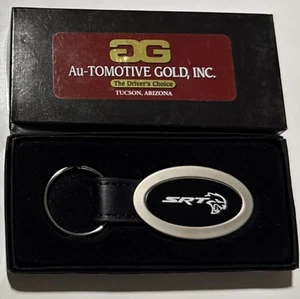 DODGE HELLCAT SRT Black & Silver LEATHER OVAL Key Ring Metal NEW IN BOX - Bild 1 von 1