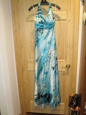 NUEVO Broche Vestido Formal Halter Largo Deb Talla 5/6 Azul Turquesa ¡Impresionante Corte en V! Foto 1 de 4