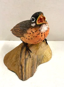 Vintage Danbury Mint Baby Songbirds "Robin" Figurine - Picture 1 of 5