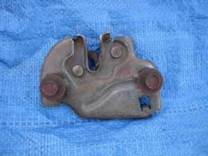 1982-1992 CAMARO FIREBIRD HOOD LATCH ASSEMBLY B1 - Picture 1 of 2