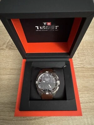 Montre Tissot T-Touch Expert Solar / Swiss Edition / T1104204605100 - Photo 1/4