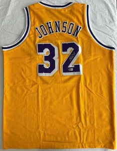 Earvin "Magic" Johnson Los Angeles Lakers Signed Autographed Jersey Beckett COA - Imagen 1 de 9