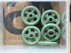 LEGO Parts - Sand Green Vehicle, Steering Wheel, 3 Studs - No 7610 - QTY 5