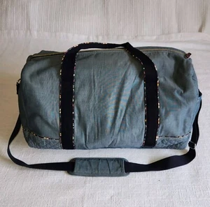 Vera Bradley Floral VBU Petite Garden große Reisetasche blau Chambray  - Bild 1 von 8