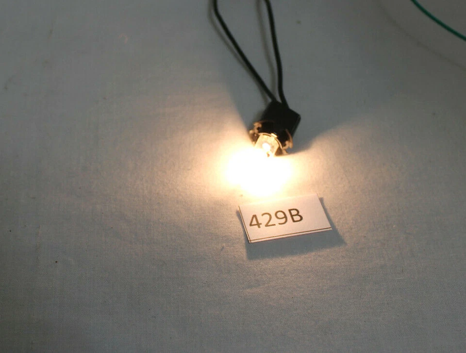 Mercury Park Lane 1966 luz de cortesía con cables debajo del tablero 66 Foto 1 de 4