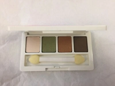 Clinique All About Shadow Quad olive in My Martini At Dusk Lemongrass teddy bear - Image 1 of 3
