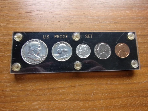 1958 U.S. UNC. GEM 5-COIN SILVER PROOF SET CAPITAL COIN HOLDER Cover