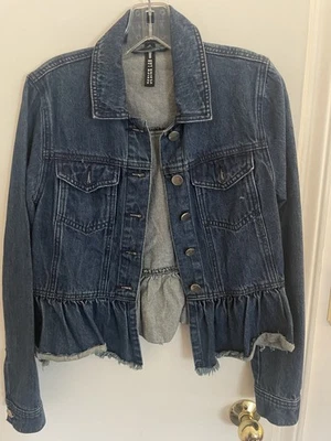 Chaqueta vaquera pequeña Lord And Taylor’s Design Lab Foto 1 de 3