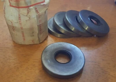Fiat 130 , Fiat Dino 2400 rear differential pinion oil seal 40000540 - Image 1 of 2