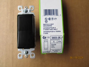 Leviton 5603-2E Decora Schalter 3-Wege Schwarz 15A 120/277V USA Neu im Karton - Bild 1 von 2