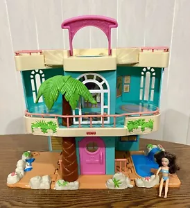 Vintage 2000 Fisher Price Loving Family Sweet Streets Beach House Take n Play - Picture 1 of 5