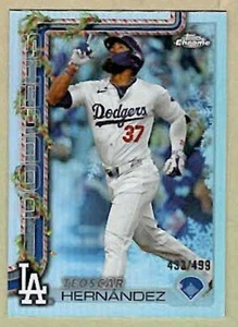 TEOSCAR HERNANDEZ Dodgers ~ 2025 Topps Holiday Chrome Refractor ~ FREE SHIPPING - Picture 1 of 1