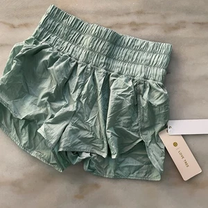 Neu mit Etikett Love Tree Shorts Größe M - Bild 1 von 5