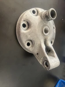 96-02 KX250 1999 OEM CULATA CUBIERTA DOMO MOTOR EXTREMO SUPERIOR 11001-1425 - Imagen 1 de 6