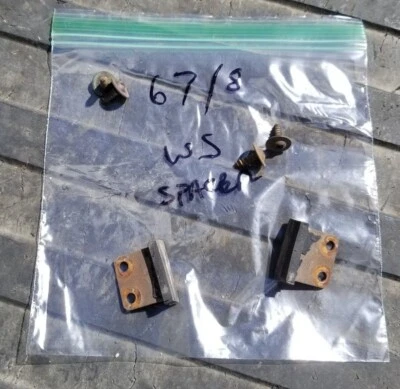  Almohadillas espaciadoras OEM parabrisas delantero Galaxie 500 LTD XL Ford 67 1967 68 1968  Foto 1 de 4