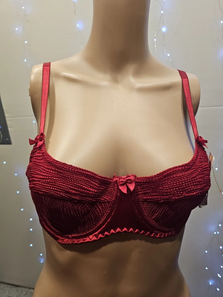 Sujetador Cabernet 36C COLOR ROJO sin forro con aros nuevo con etiquetas Foto 1 de 4