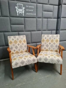 VINTAGE MID CENTURY 1960s ,RETRO,HUNGARIAN LOUNGE ARMCHAIRS EASY CHAIRS - Picture 1 of 9