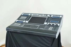 Jands Vista T2/T4 Digital Lighting Console CG00TUE - Picture 1 of 13