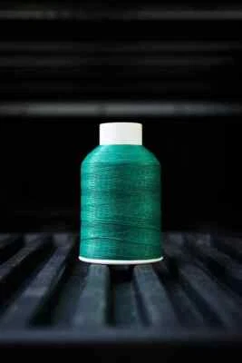 Bloodline Bowstring Material Valor 99 1/4 LB- EMERALD GREEN - Image 1 of 2