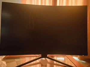 Monitor MSI Optix G27CQ4 27" LED QuadHD 165Hz FreeSync Curve Defectuoso - Imagen 1 de 10