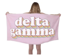 Toalla de playa Delta Gamma Sorority rosa NUEVA - Imagen 1 de 4