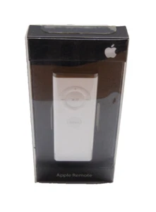 NEW Apple Remote Control - infrared Slide Changer Skip Volume MA128G/B White - Picture 1 of 7