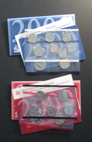 2000 P&D  United States Mint Uncirculated Coin Sets - *20 Coins Total* Cover