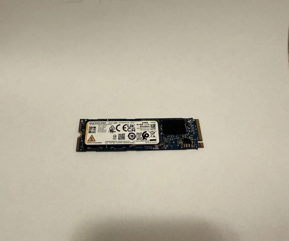 4TB Kioxia XG8 M.2 2280 PCIe 4.0 x4 NVMe internal SSD - KXG80ZN84T09 - HP N12390 - Image 1 of 1