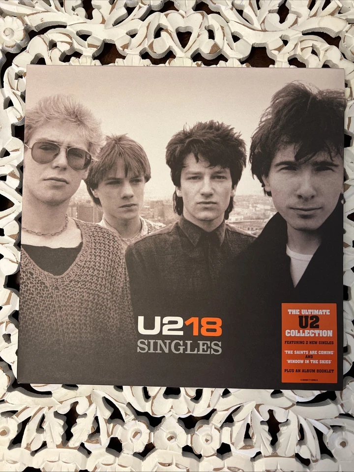 U2 18 Singles Vinyl LP in Gatefold Sleeve with Booklet European Import Bono Edge - Image 1 of 4