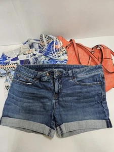 Pantalones Cortos de Denim JCP Puño Enrollado Para Mujer Talla 31/12 Bigotes Desteñidos Elásticos - Imagen 1 de 11