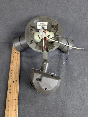 Cooper Lighting MS20 Raintight Motion Sensor Security Flood Light Indoor/Outdoor - Image 1 of 4