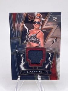 2022 WWE Select - Funken Patch Becky Lynch - Bild 1 von 2