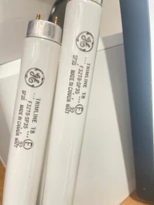 2 lamps GE F32T8SP35 Straight T8 Fluorescent Tube Light Bulb 32Watts (DR) - Picture 1 of 2