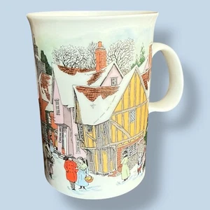 Taza Christmas Past Dunoon 4” Bone China Street Scene Trineo Winterfield Village - Imagen 1 de 17