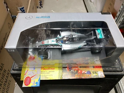 110140044 MINICHAMPS 1:18 PETRONAS HAMILTON AUSTRALIAN GP 2014 NEW SHIPP. WORLD. - Immagine 1 di 4