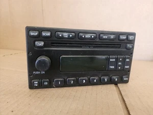 2000 2001 2002 2003 2004 2005 Ford Excursion Disc AM/FM Radio 4C7T-18C815-CA - Picture 1 of 3
