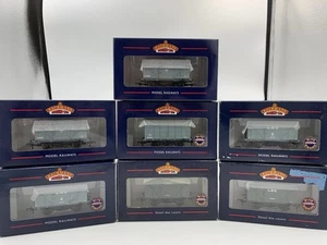 BACHMANN 7X 12 TON PLANKED VENTILATED VANS LMS GREY - Picture 1 of 9